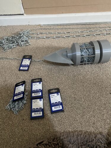 Different chains beng tested on this Zelda OOT longshot prop to see how they look